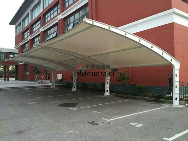 南召<font color='red'>膜結(jié)構(gòu)停車棚</font>【遮陽棚生產(chǎn)安裝】